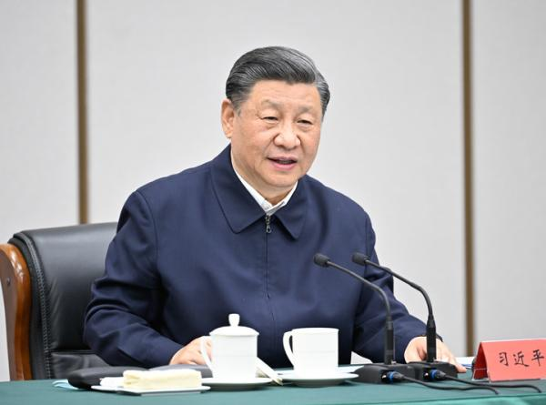 2023年5月10日，中共中央总书记、国家主席、中央军委主席习近平在河北省雄安新区考察，并主持召开高标准高质量推进雄安新区建设座谈会。这是10日下午，习近平主持召开高标准高质量推进雄安新区建设座谈会并发表重要讲话。新华社记者 殷博古 摄